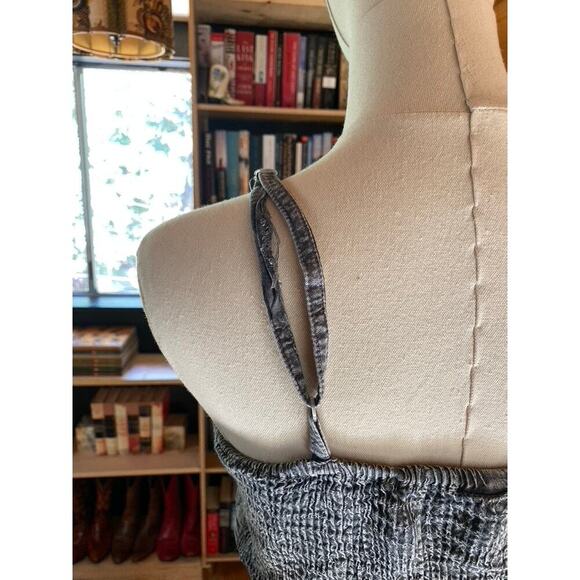 Embroidered Cami Tank - Picture 3 of 4